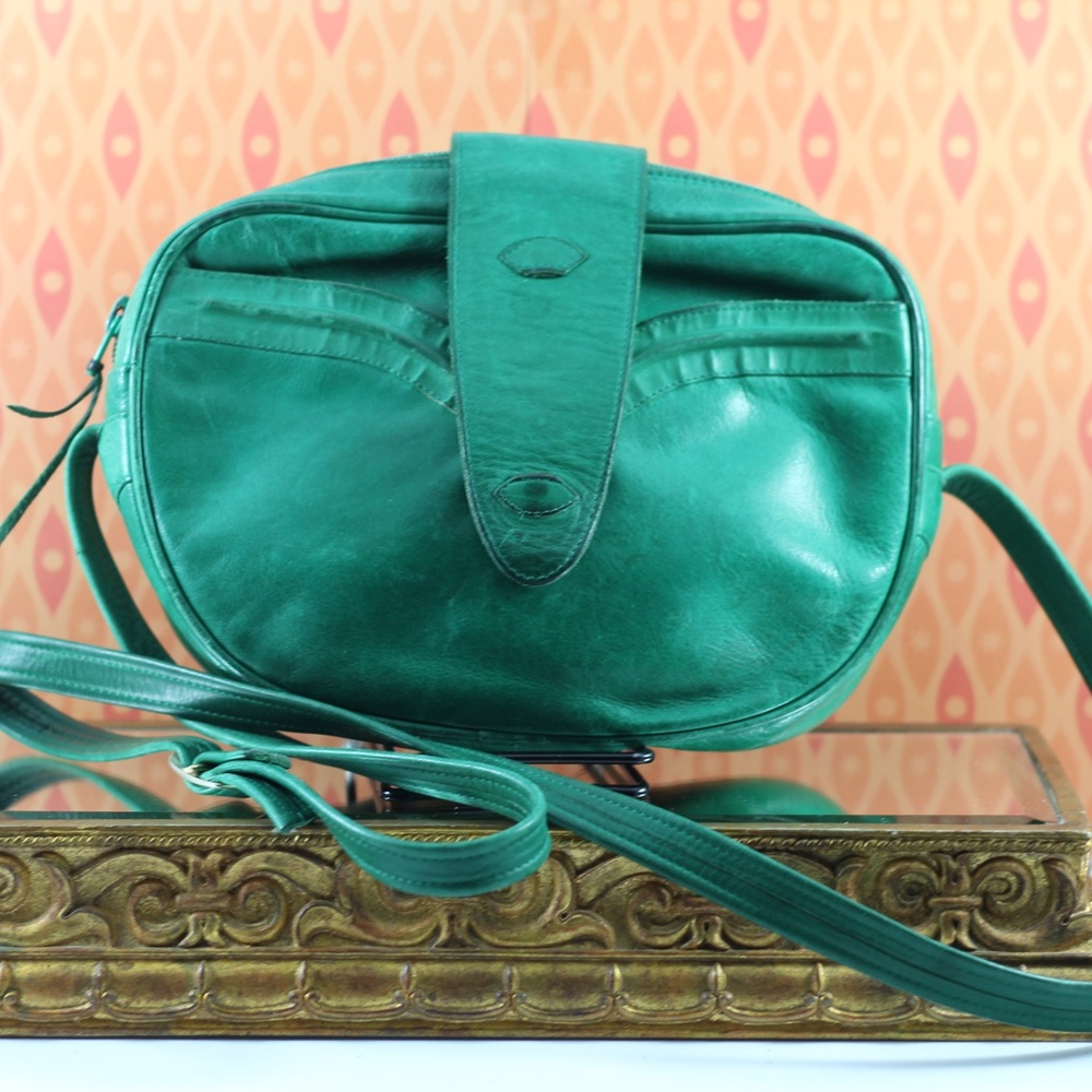 RO-EL Vintage Green Leather Purse